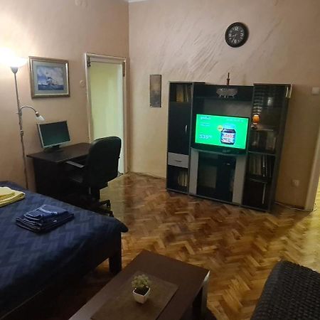 Apartman Valdano Belgrad Exterior foto